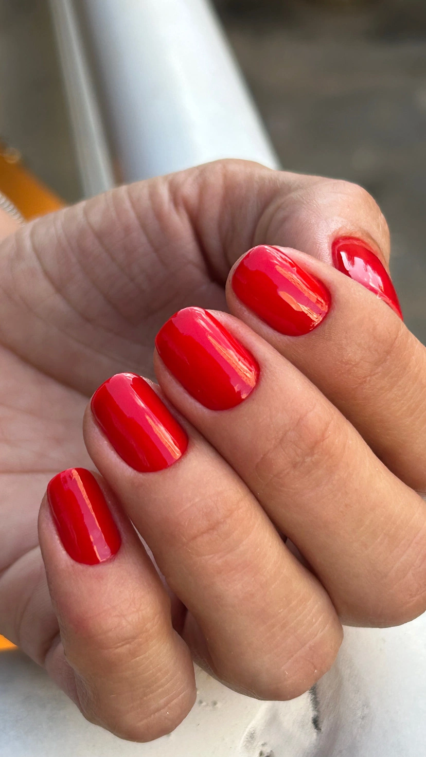 Esmaltação em vermelho